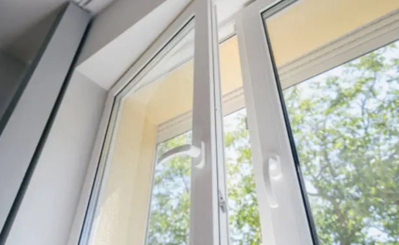Residential window cleaning on a Bendigo home